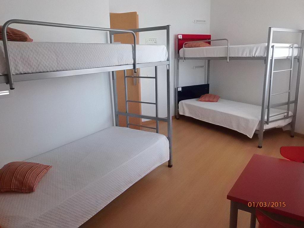 Hi Tavira - Pousada De Juventude Phòng bức ảnh